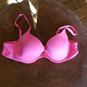Victoria Secret demi lined bra